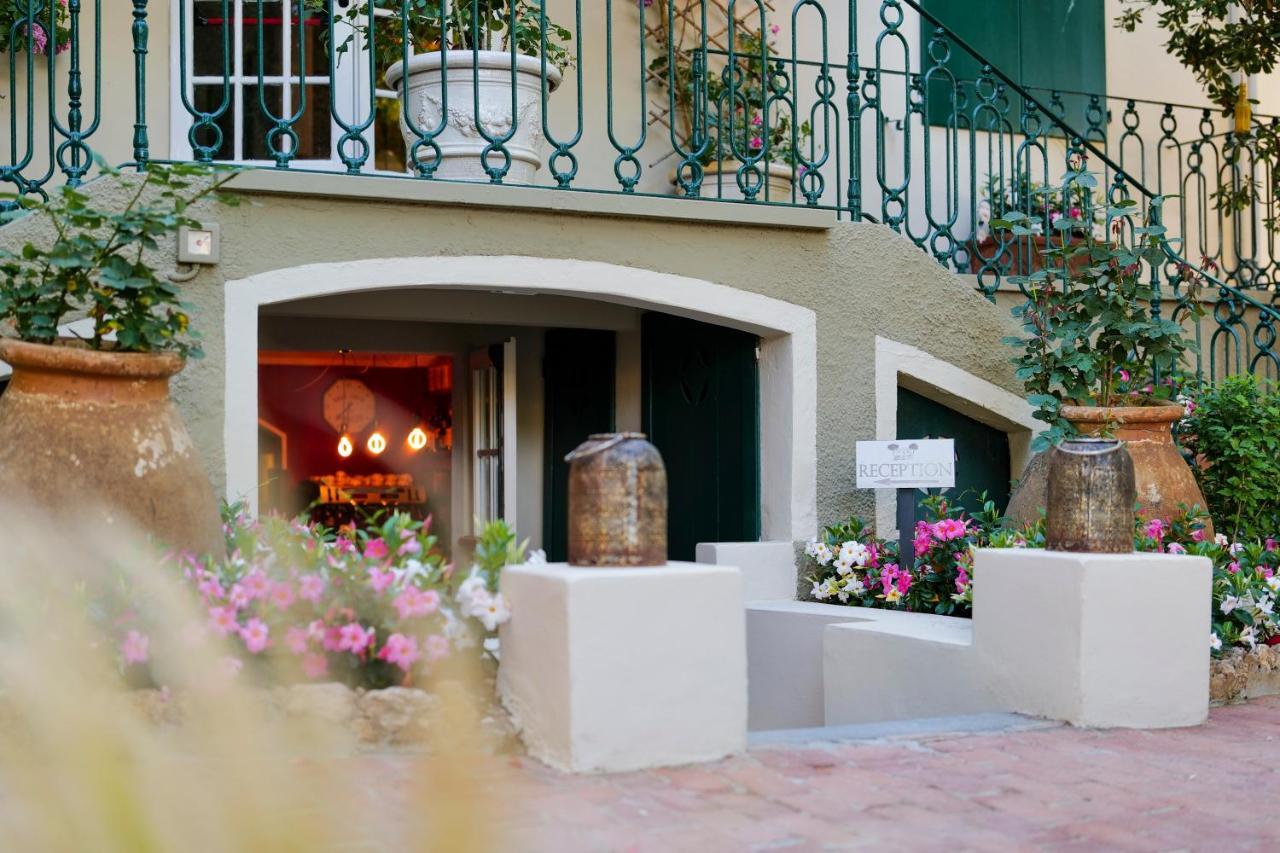 Hotel Club I Pini - Residenza D'Epoca In Versilia 리도디캄파이오레 외부 사진